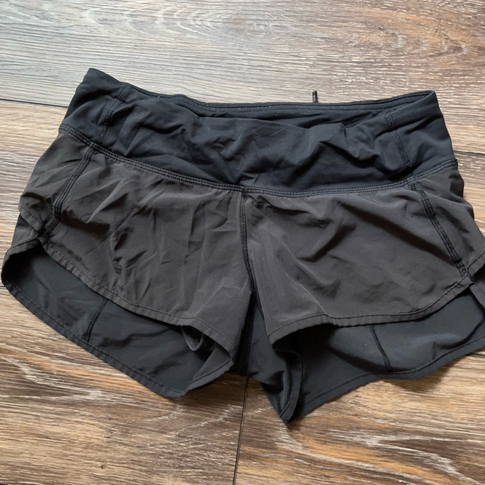 Lululemon speed up short size 4